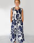Cat Nap/navy cotton linen (CUT PIECE 1.2M $15)