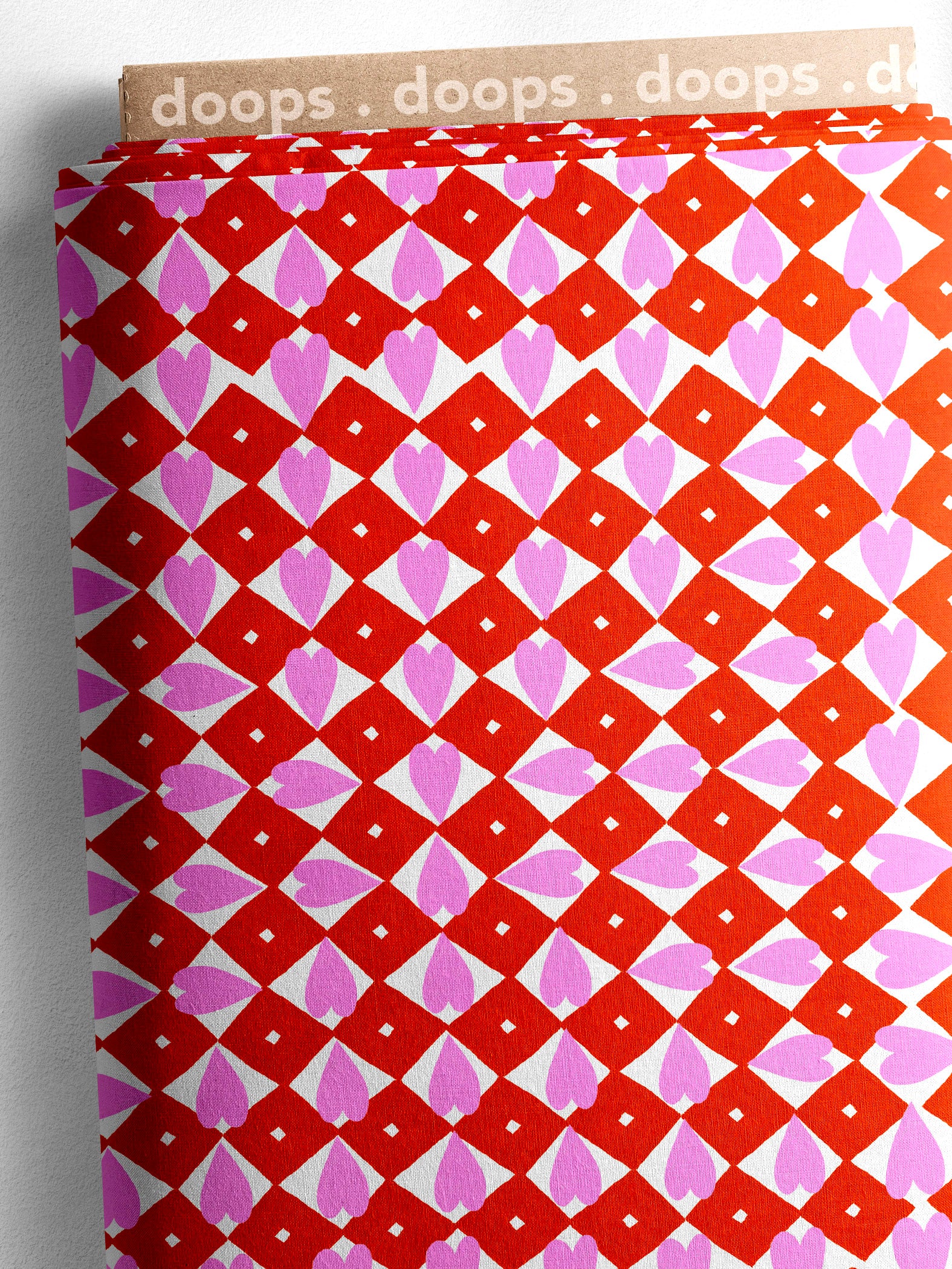 Diamond Hearts (red) COTTON
