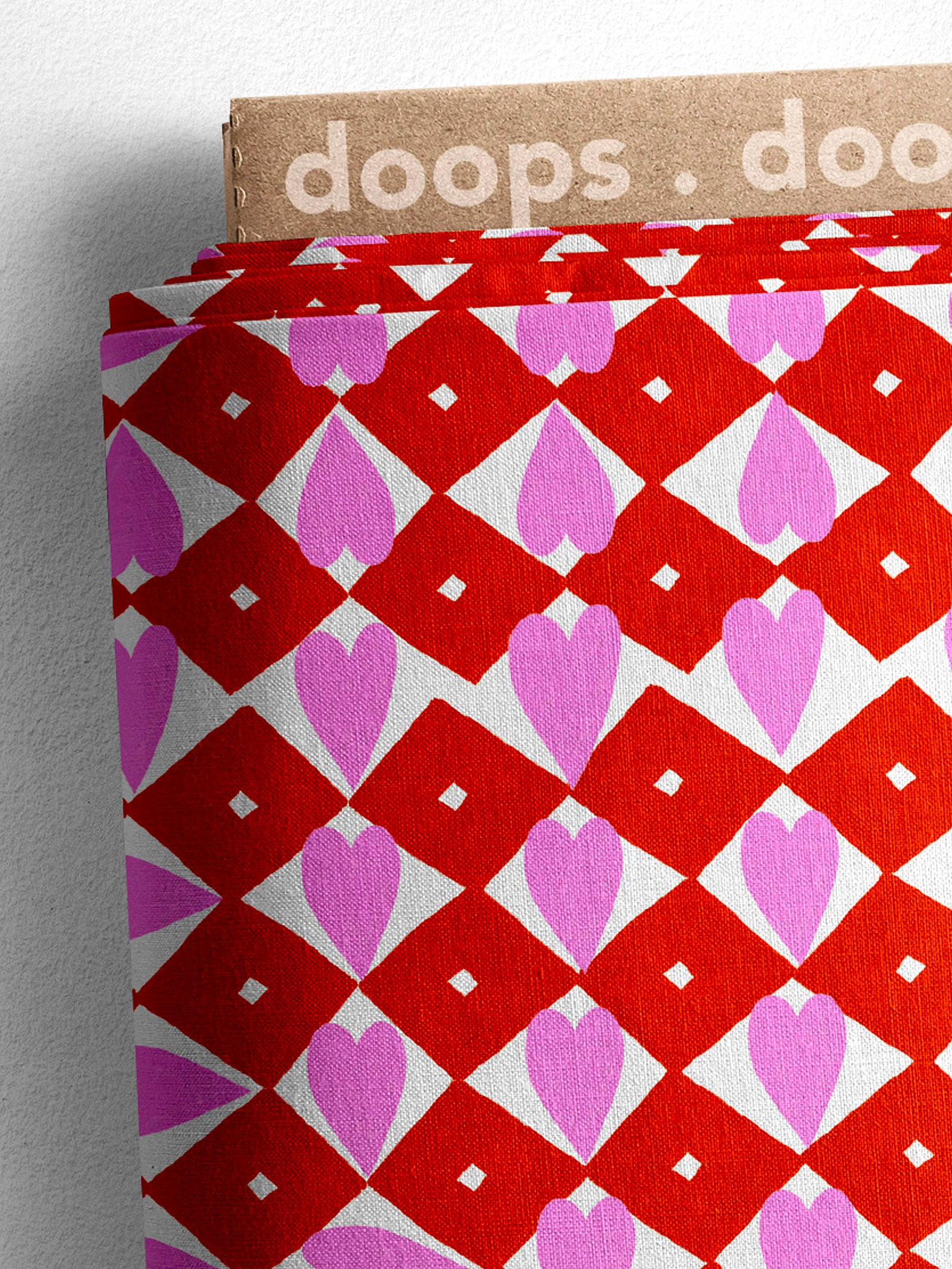 Diamond Hearts (red) COTTON