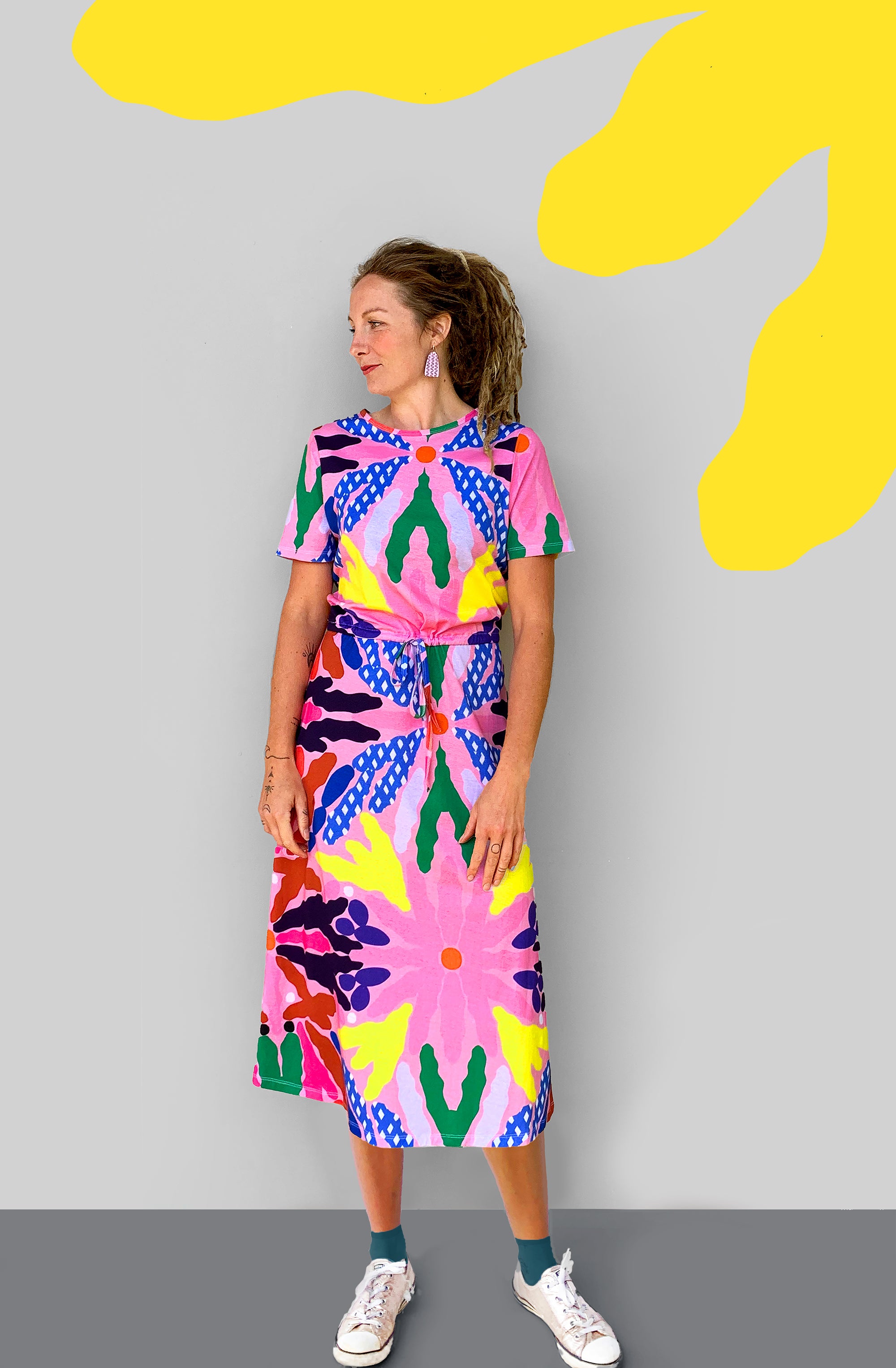 jersey dress with strings PE/SMOOTH JERSEY STRINGS GATHERED DRESS WITH TYROLEAN TAPES
