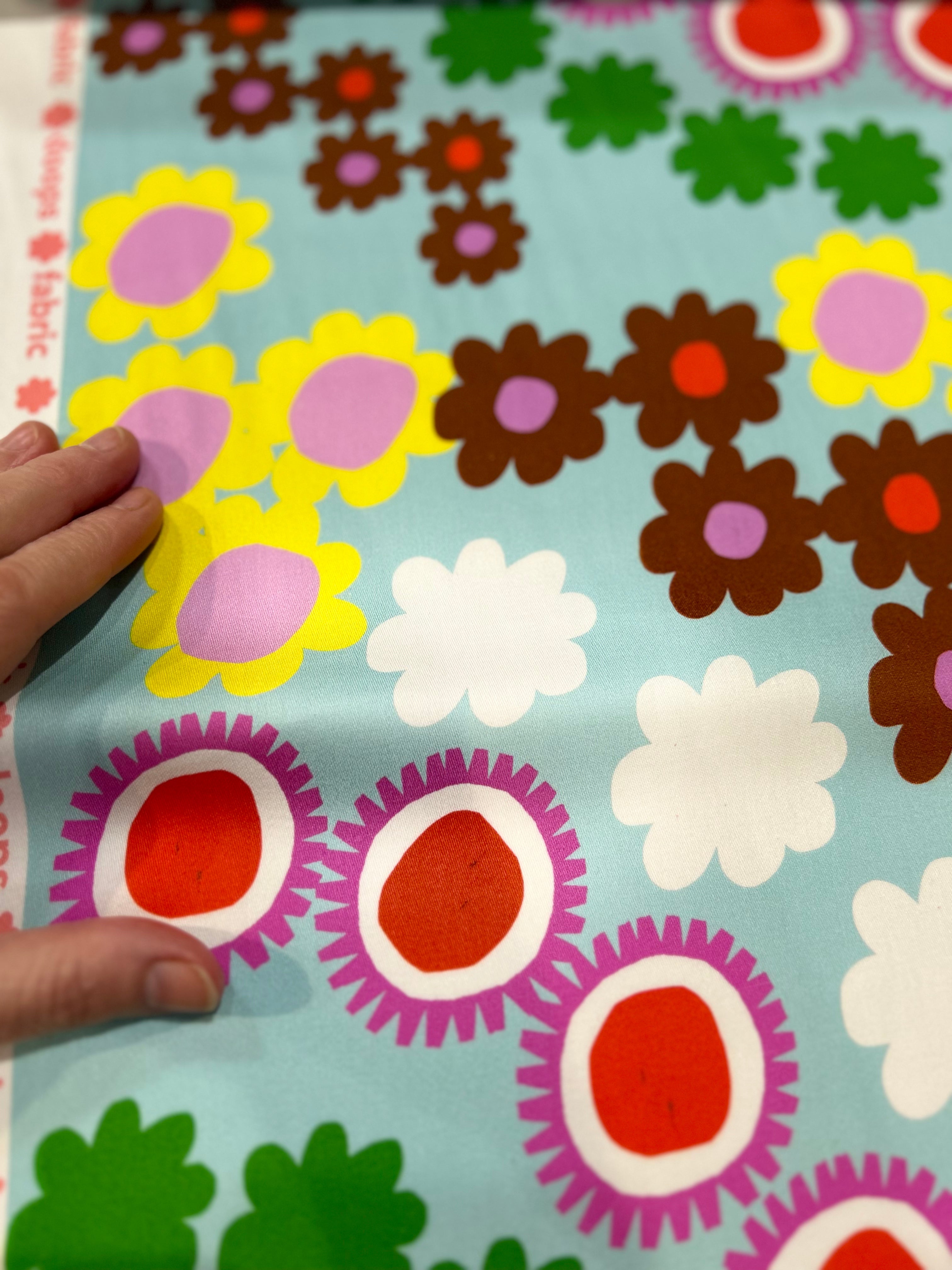 Flower Love cotton (CUT PIECE 2M $30)