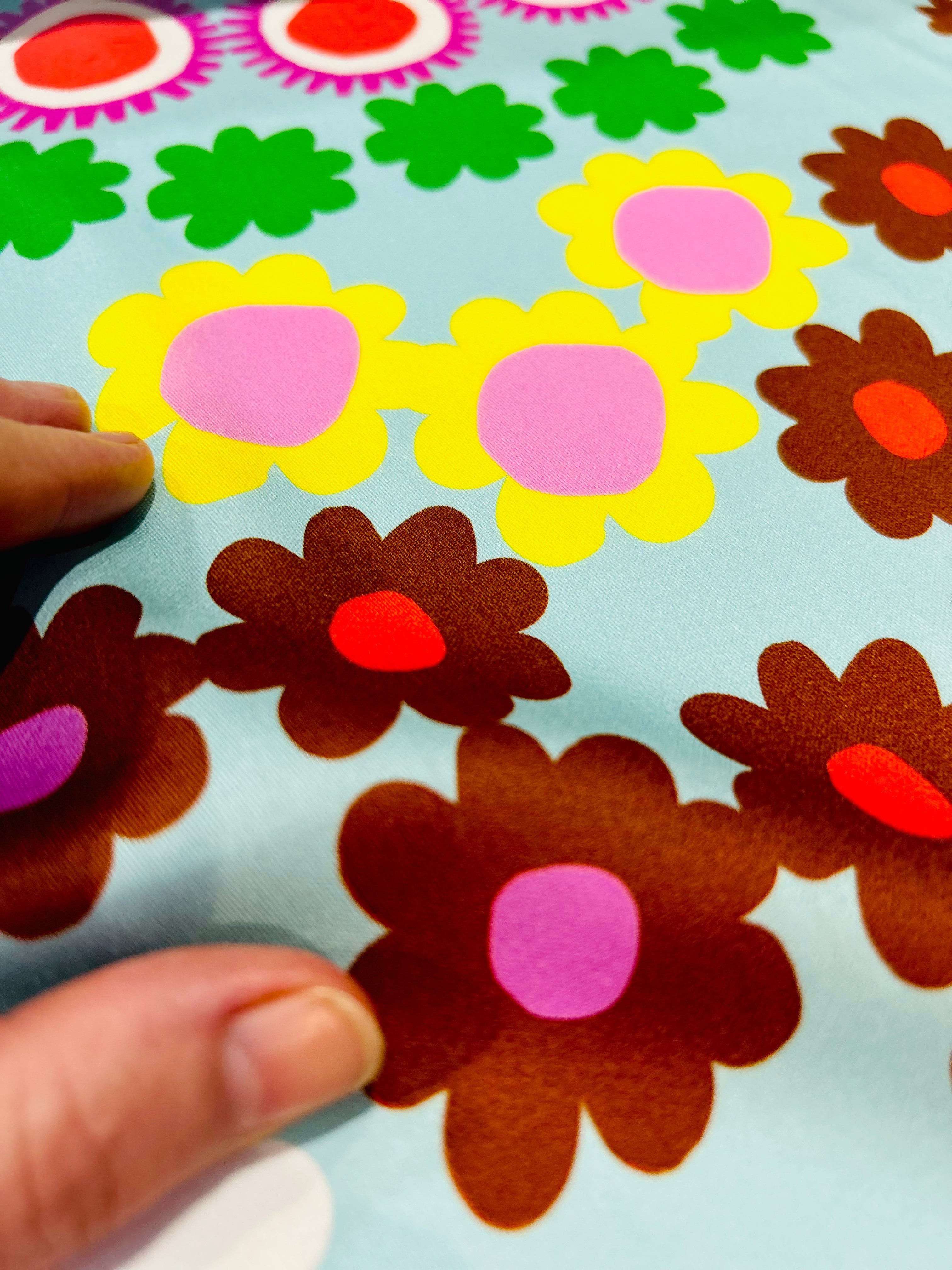 Flower Love cotton (CUT PIECE 2M $30)