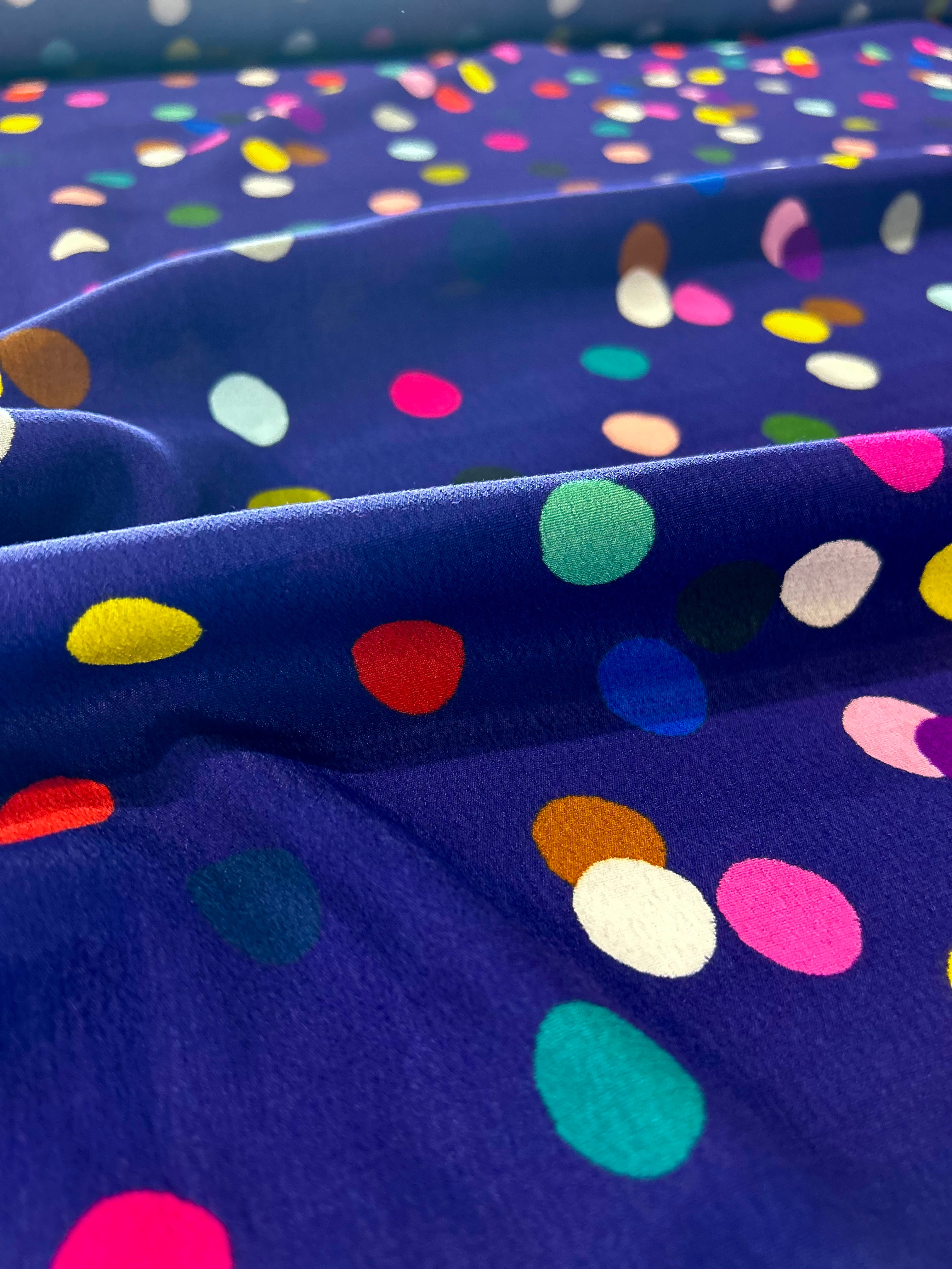 Confetti viscose crepe