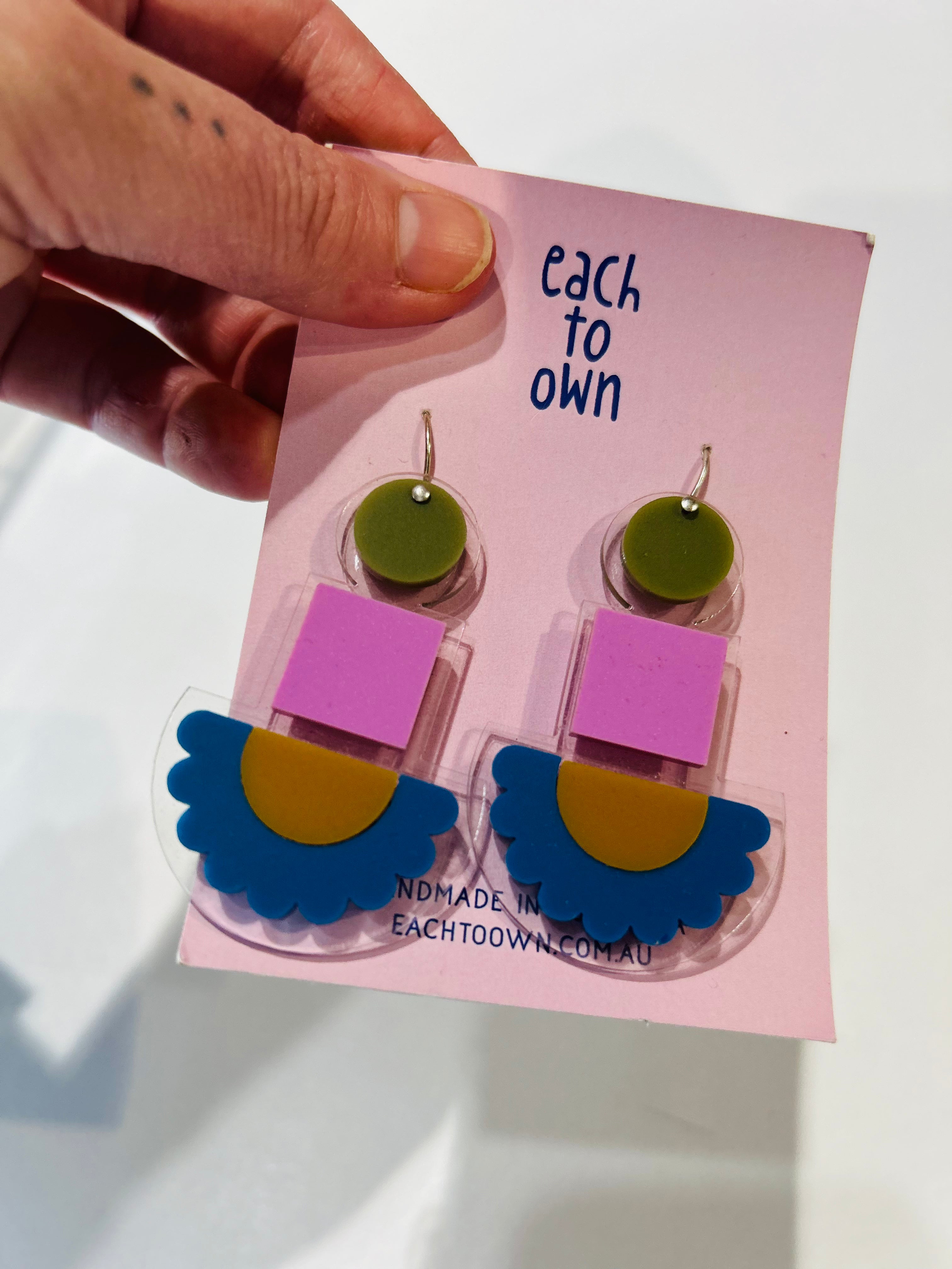 EACH TO OWN Earrings