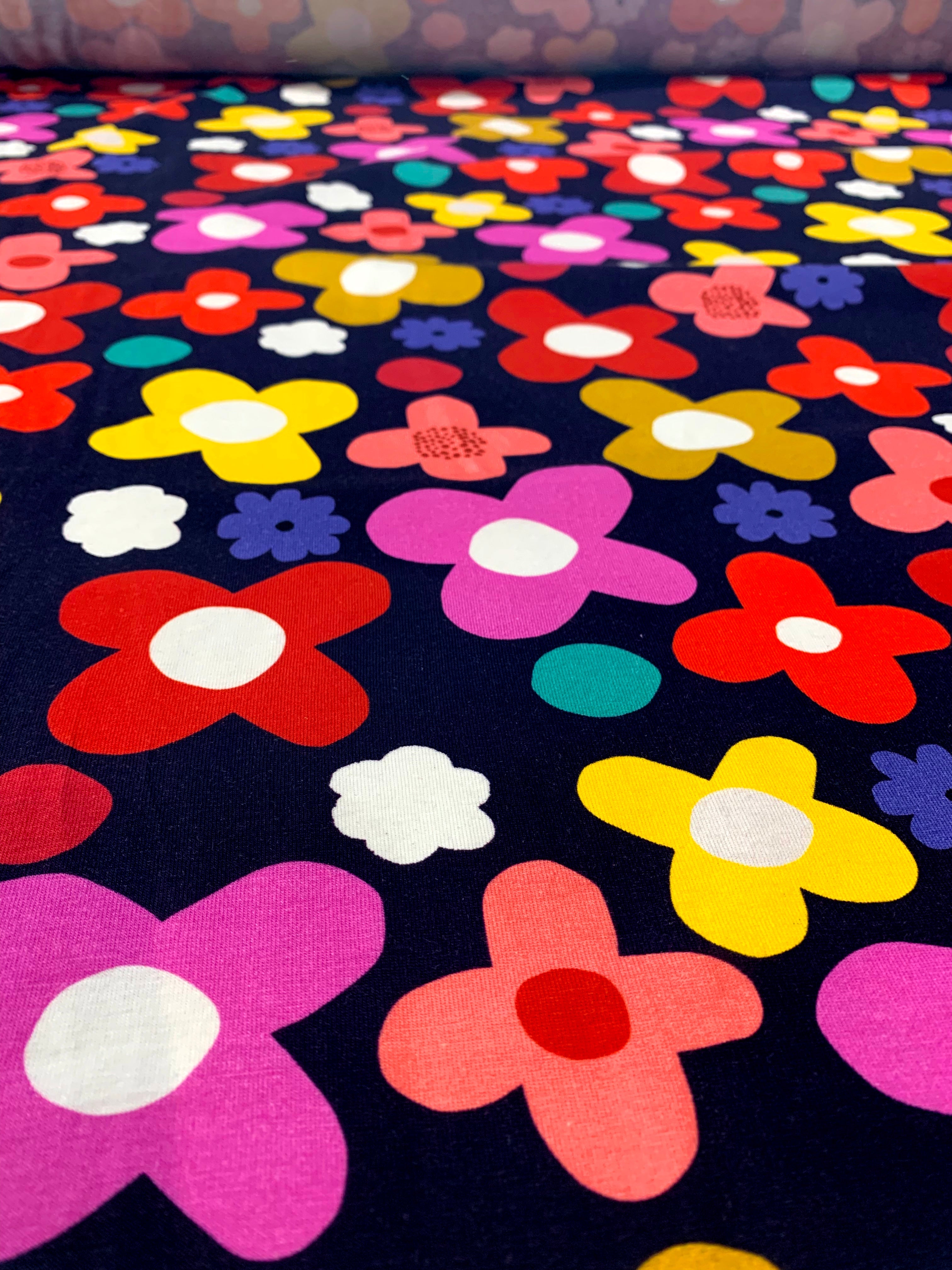 Daisy Pop Cotton Jersey (CUT PIECE 1.2M $12)
