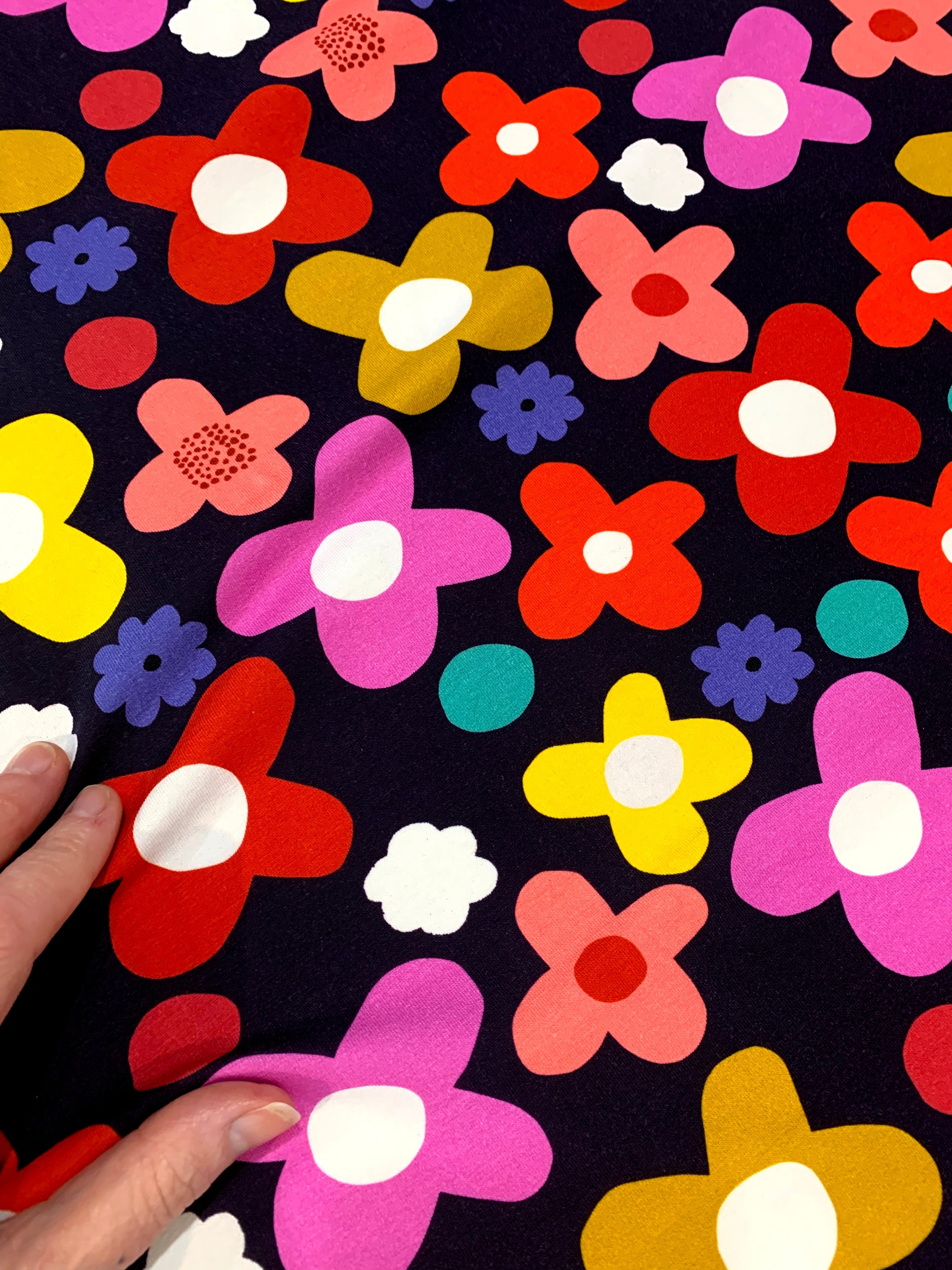 Daisy Pop Cotton Jersey (CUT PIECE 1.2M $12)