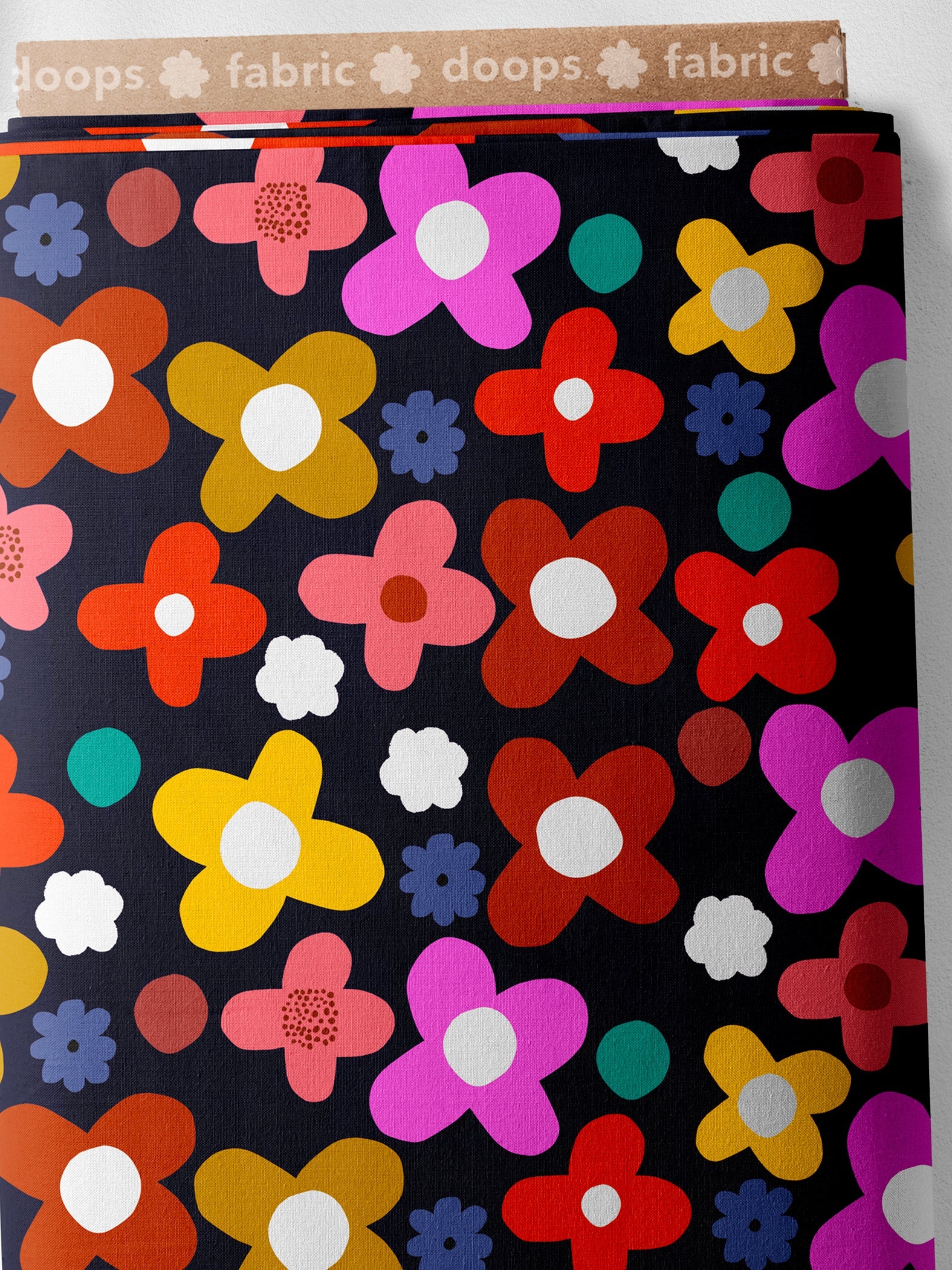 Daisy Pop Cotton Jersey (CUT PIECE 1.1M $10)
