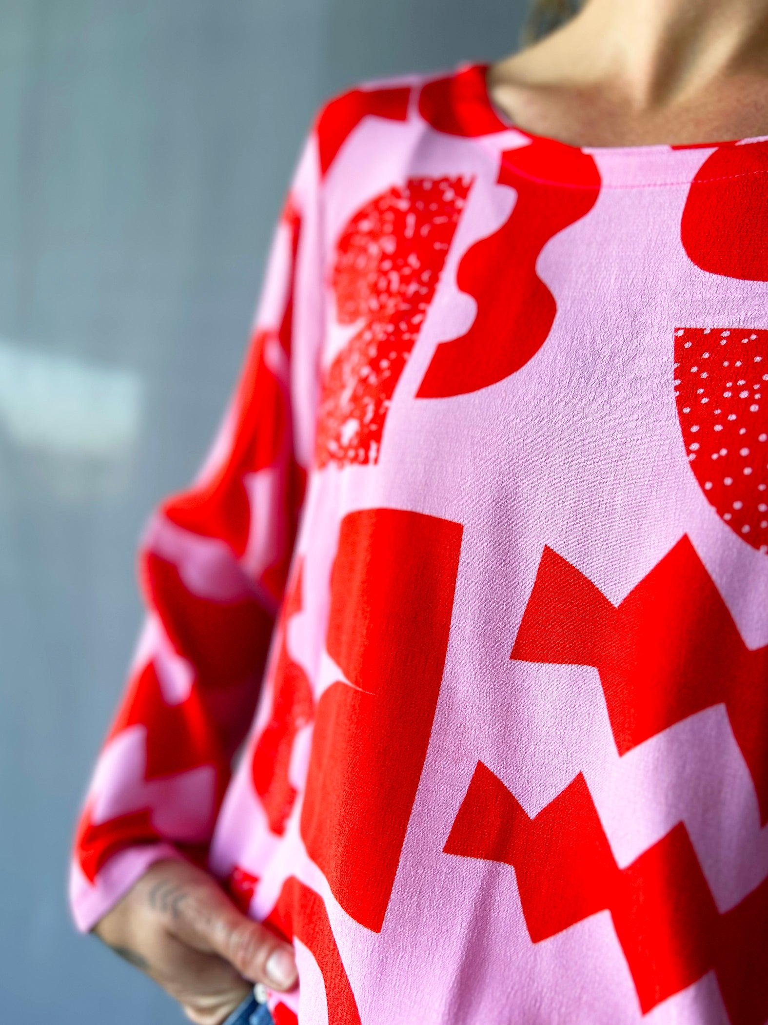 Cut Pot Play Pink viscose crepe top