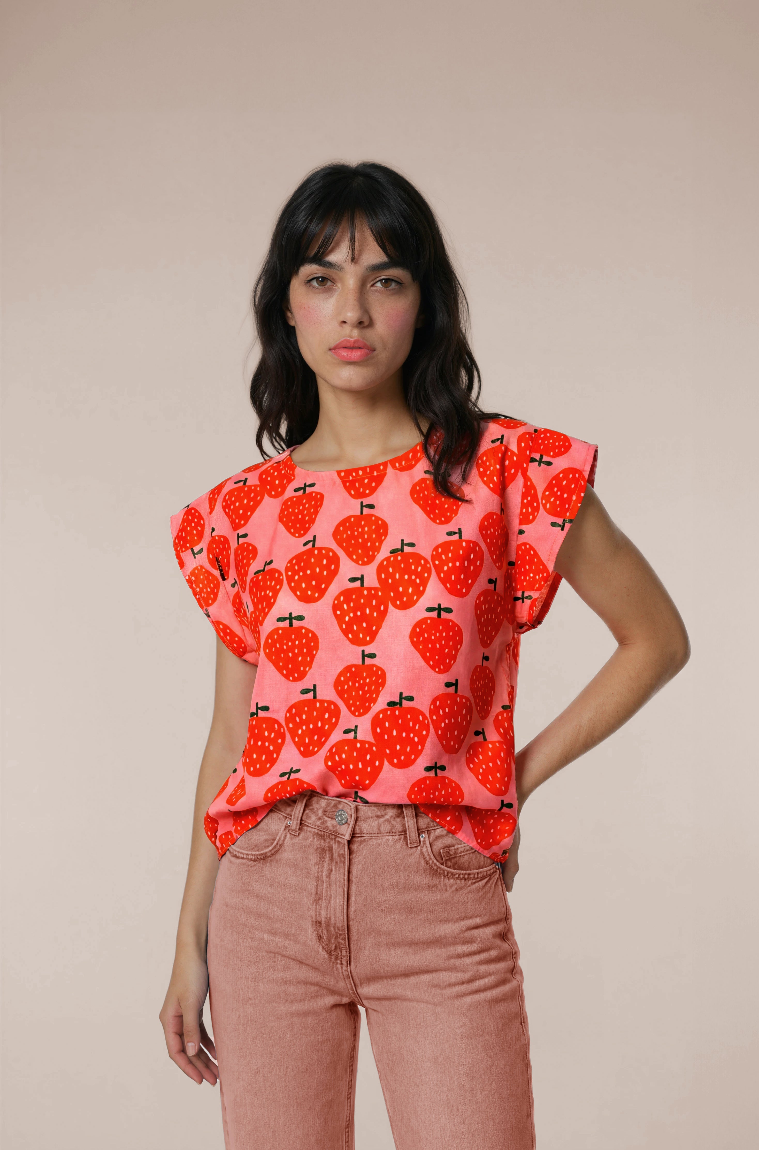 Strawberry top (2 styles/fabrication)