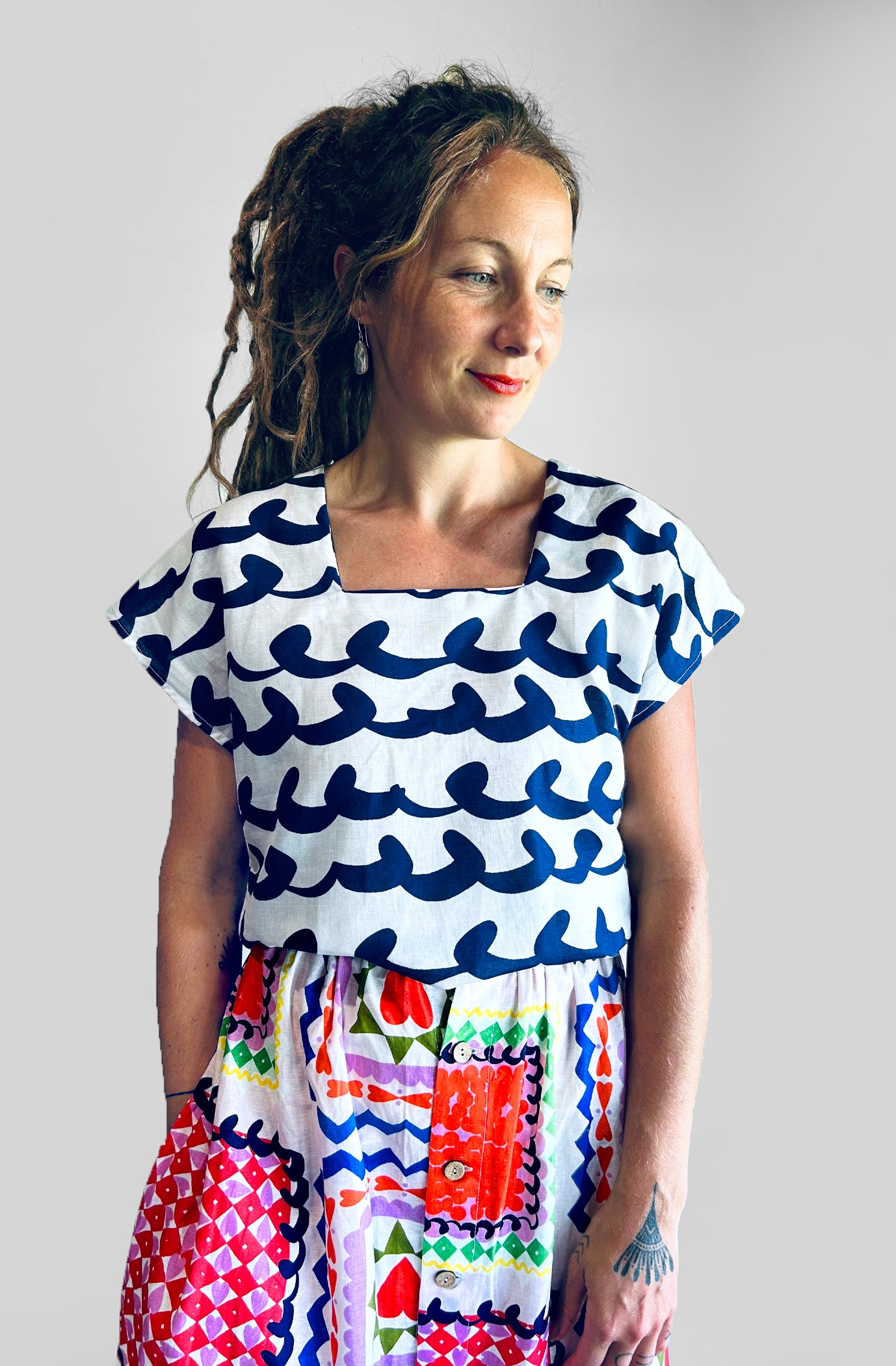 Navy Ripples 100% linen cotton top