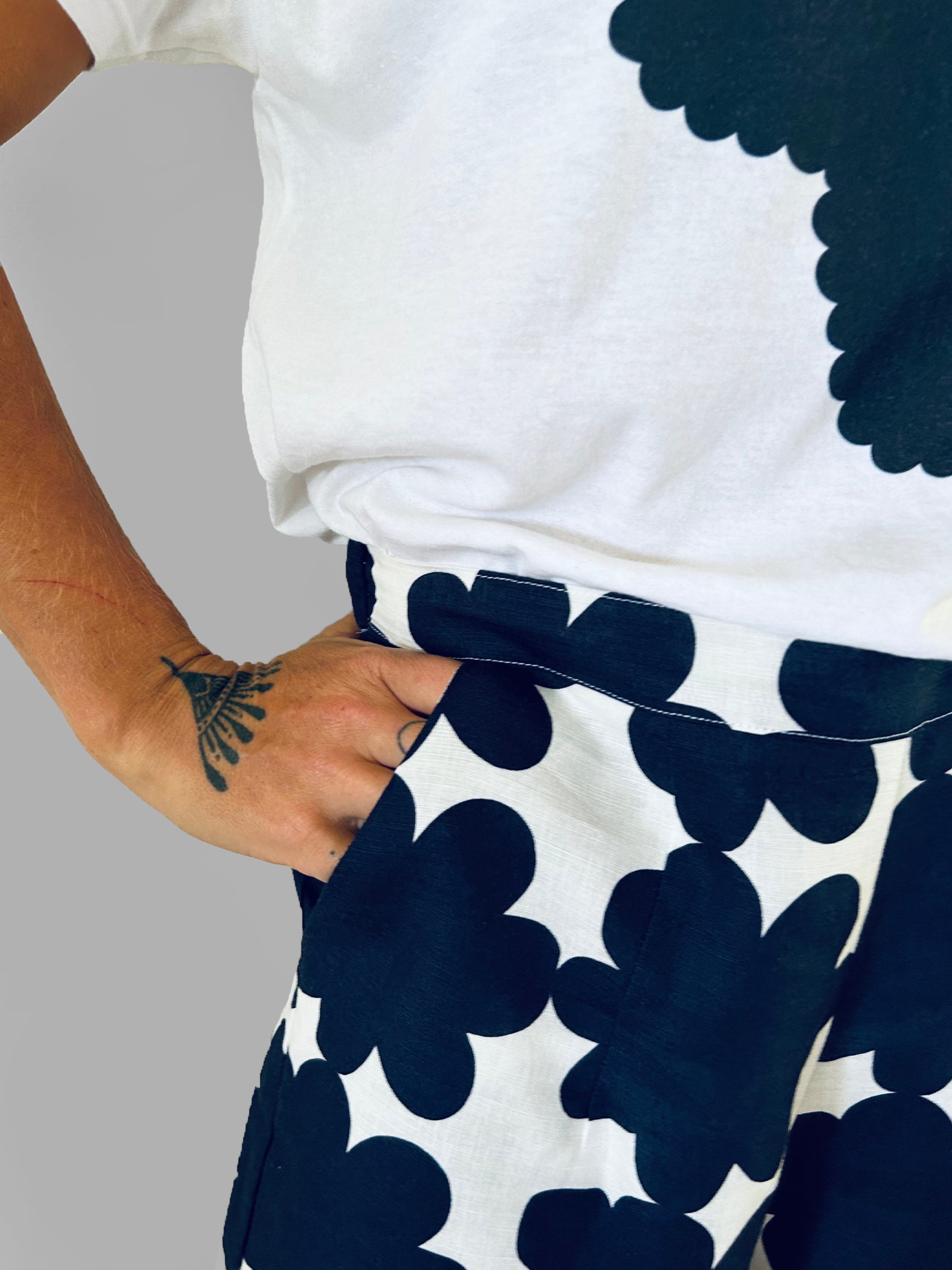 Love Étoile  100% cotton T&#39;shirt