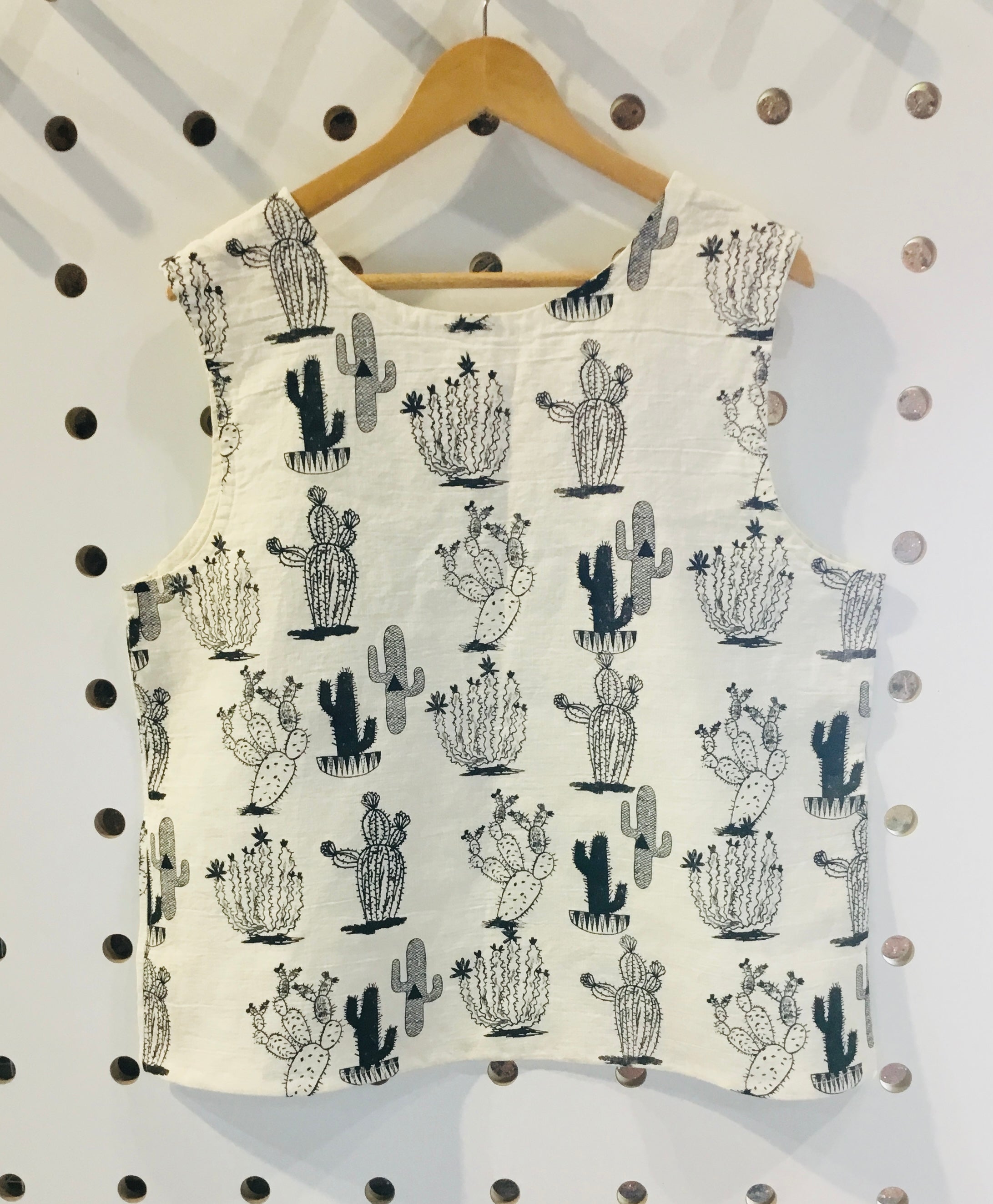 Cacti linen screen-printed top
