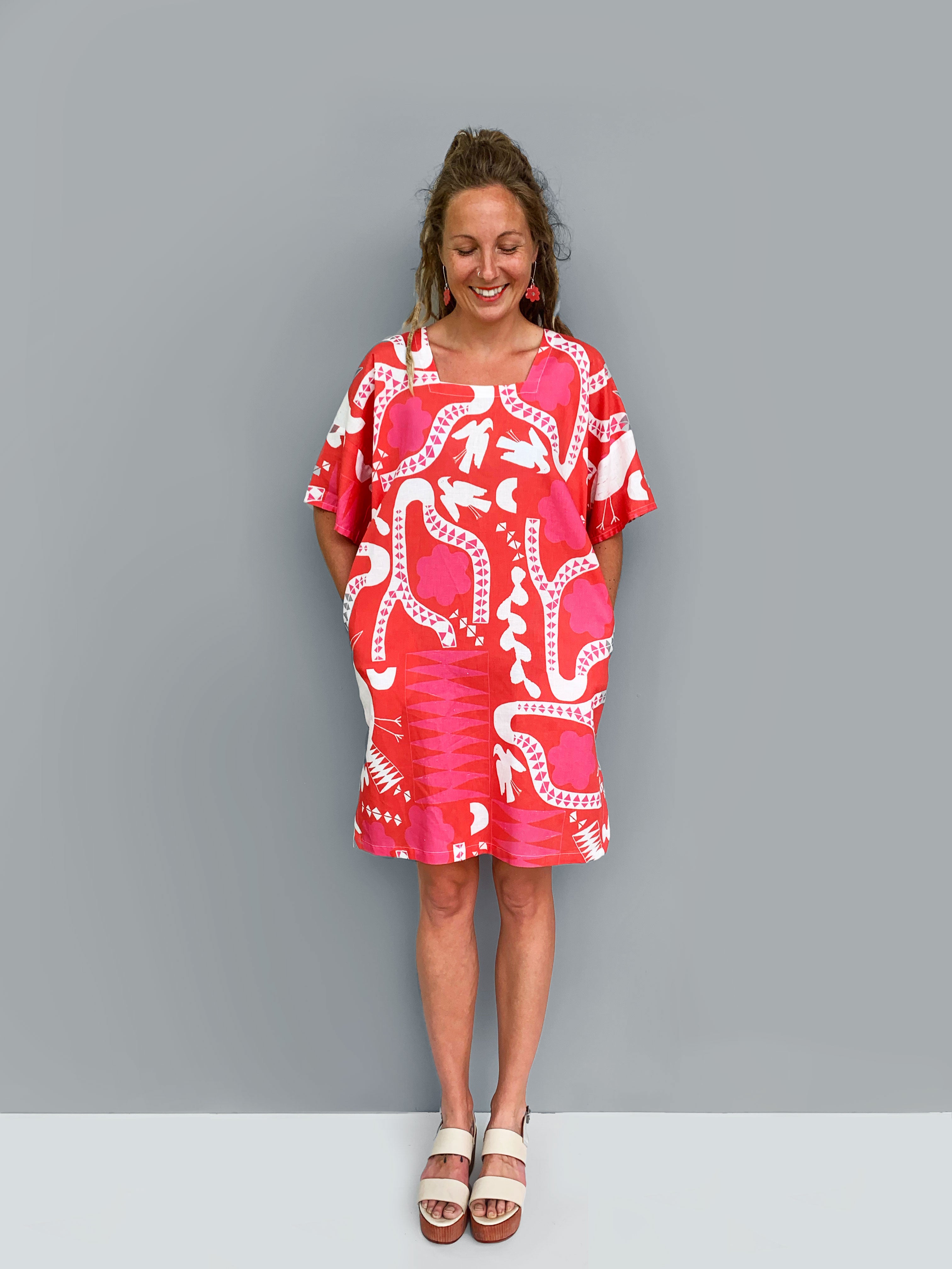 Red Kooki linen dress with tie (5815474782361)