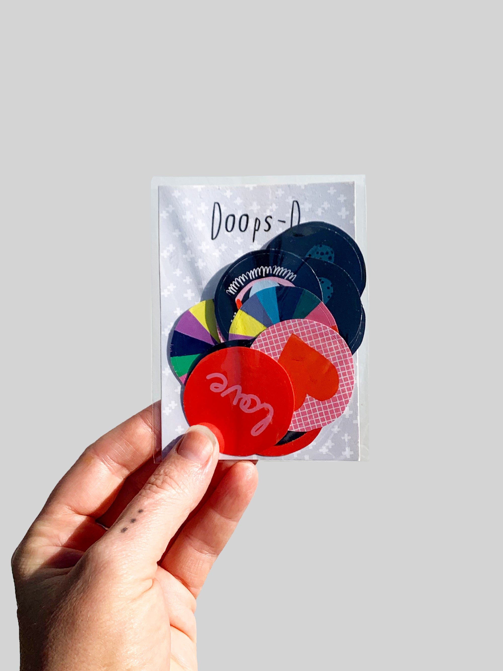 A collection of 15 x 38cm circle stickers (4630469378144)